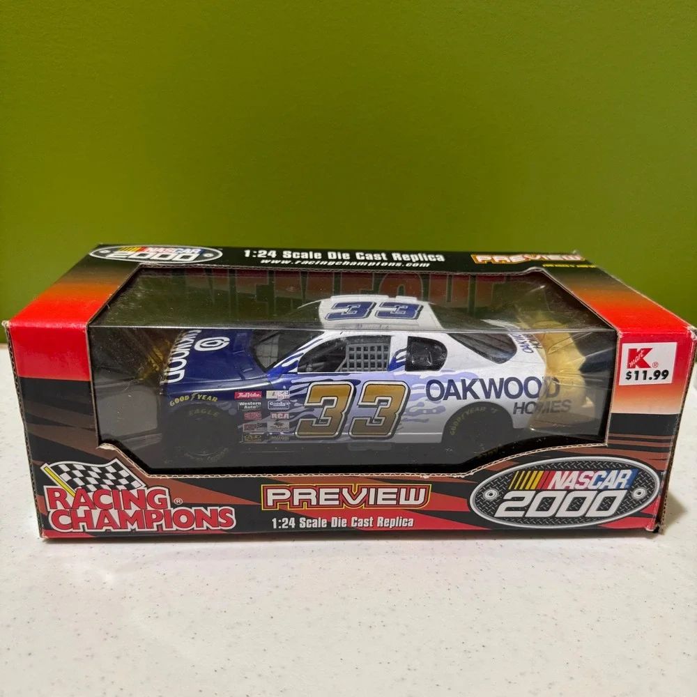 Racing Champions NASCAR 2000 Joe Nemechek‎ #33 1:24 Scale Die Cast Car 99150 Vtg